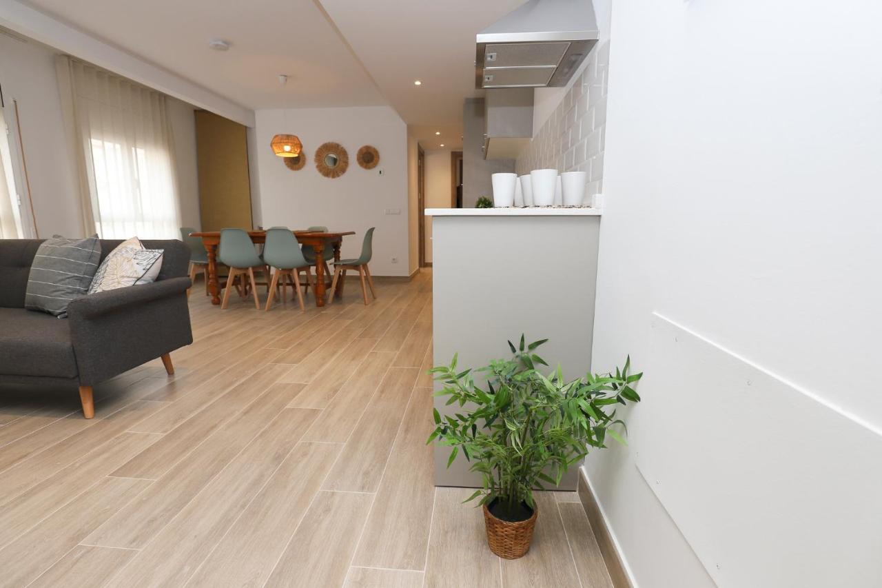 Apartaments Agneta - Ancla กัมบริลส์ ภายนอก รูปภาพ