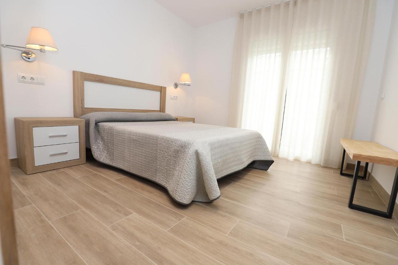 Apartaments Agneta - Ancla กัมบริลส์ ภายนอก รูปภาพ