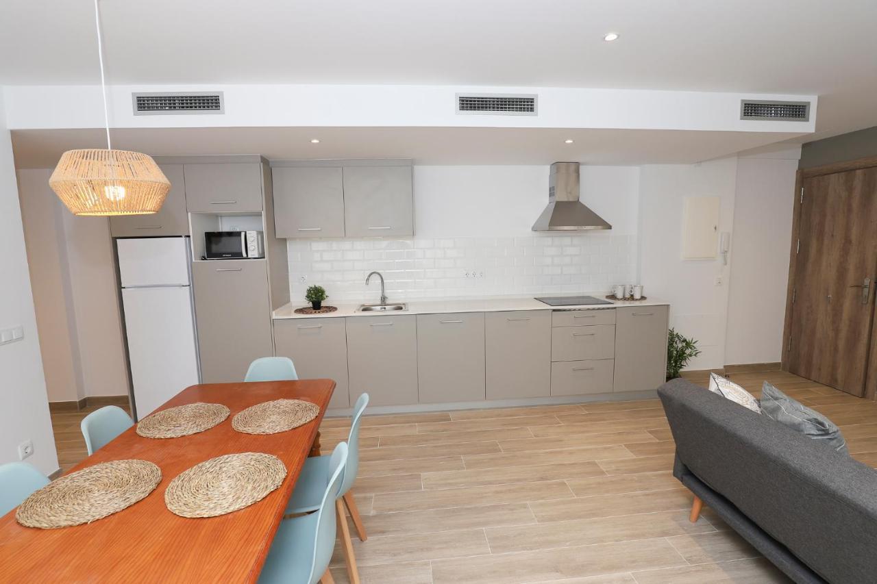 Apartaments Agneta - Ancla กัมบริลส์ ภายนอก รูปภาพ